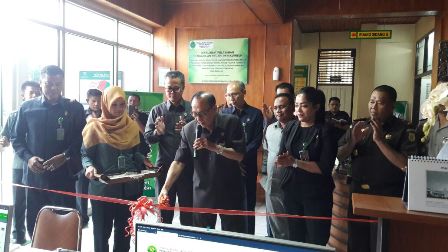 Opening Meeting Tim Akreditasi Penjamin Mutu (TAPM) Pengadilan Tinggi Sumatera Barat Tanggal 6 - 7 Februari 2018 Di Pengadilan Negeri Payakumbuh Kelas II dan Peresmian Pelayanan Terpadu Satu Pintu (PTSP)