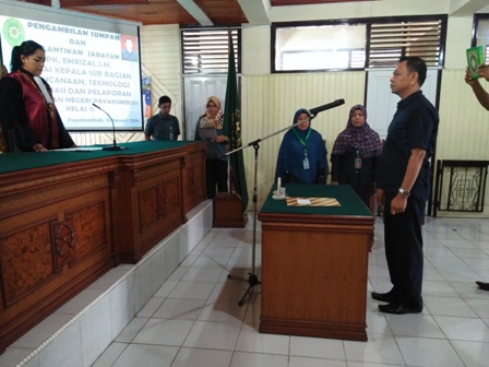 Pengambilan Sumpah dan Pelantikan Bapak Emrizal, S.H